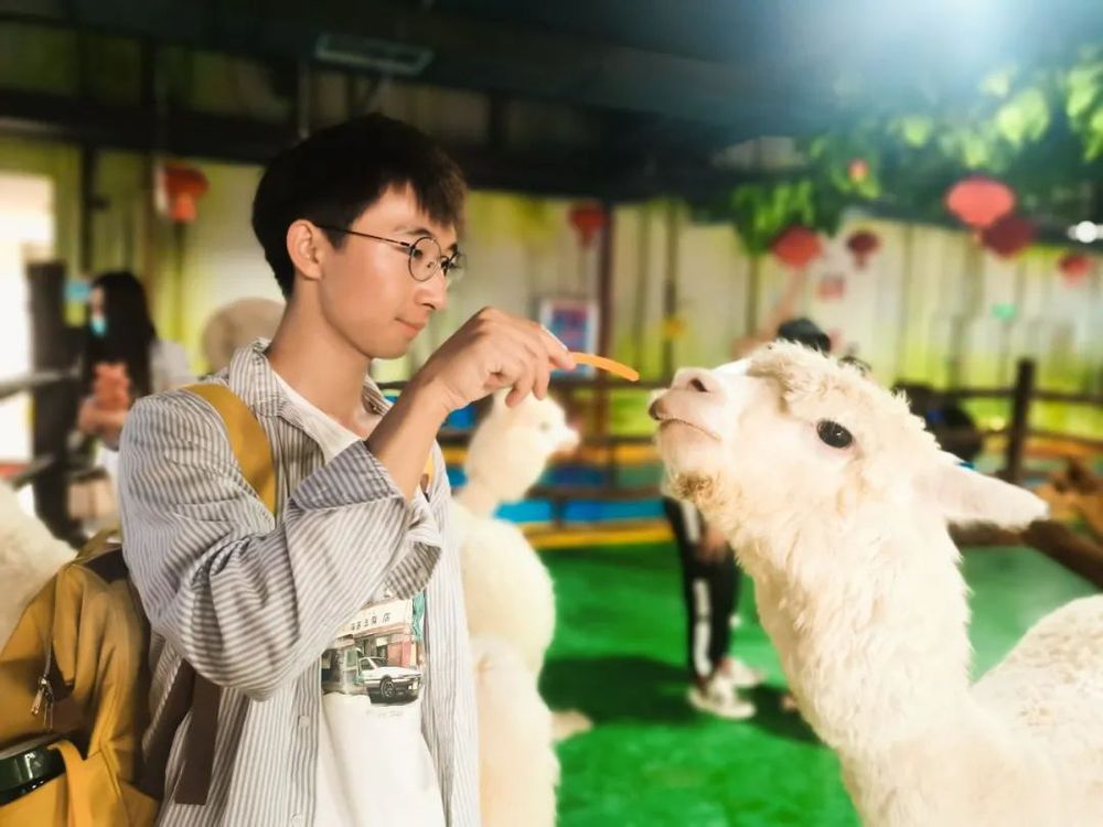 校友图片2