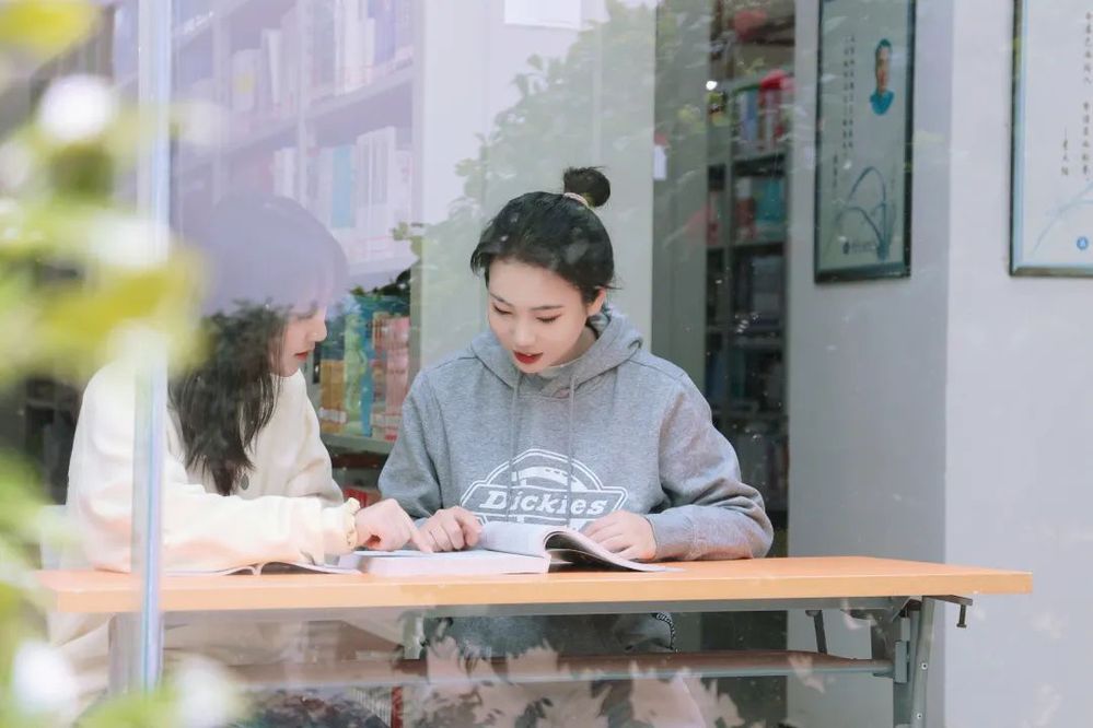 校友图片2